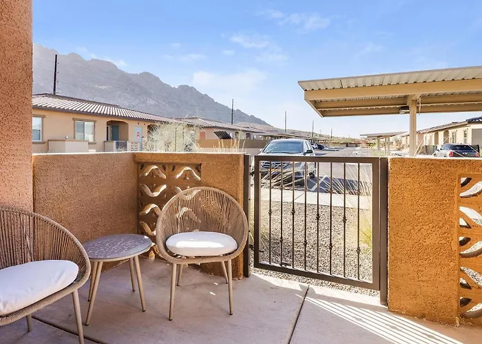 Landing - Linda Vista Apartment *